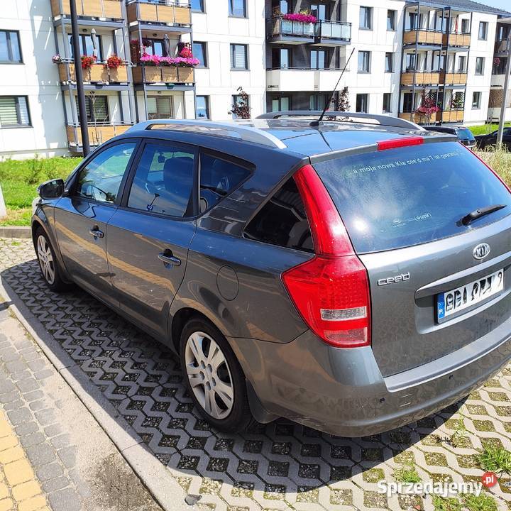 Kia Ceed SW Lift 16 CRDi bogate wyposażenie manualna sprzedam
