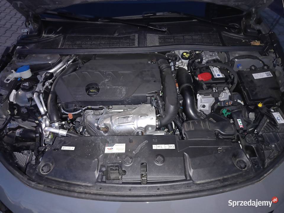 Peugeot 308 hybryda plug in uszkodzony Kawęczyn