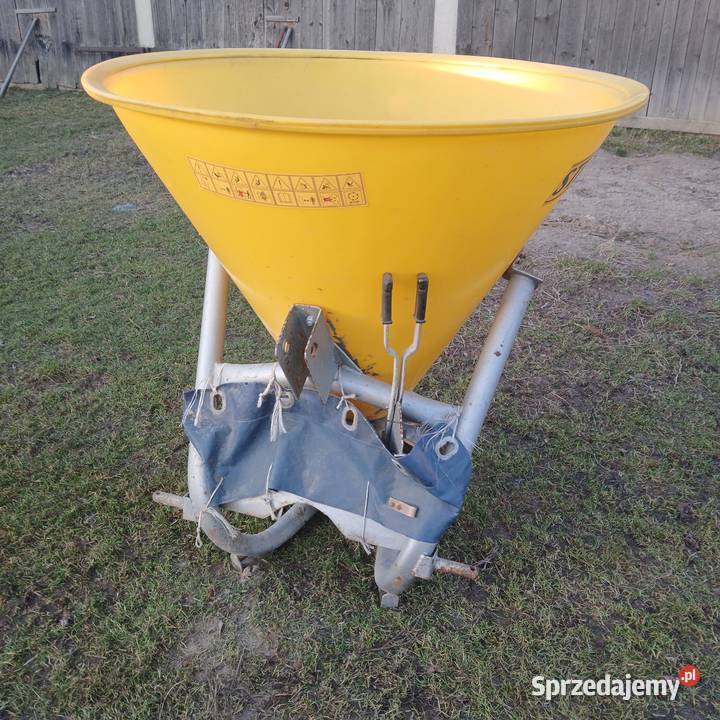 Rozsiewacz lejek nieuszkodzony Bielecha sprzedam