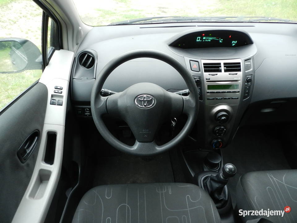Toyota Yaris II LIFT 133 VVTi DUAL 101 6biegów szary Puszczykowo sprzedam