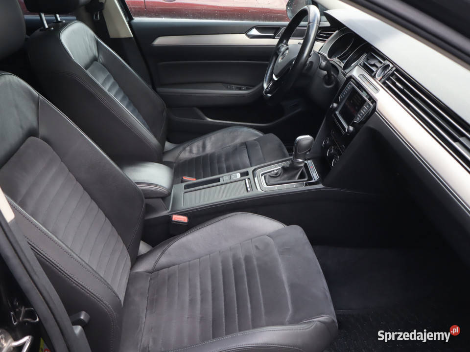 VW Passat 20 TDI Rok produkcji 2017 Katowice