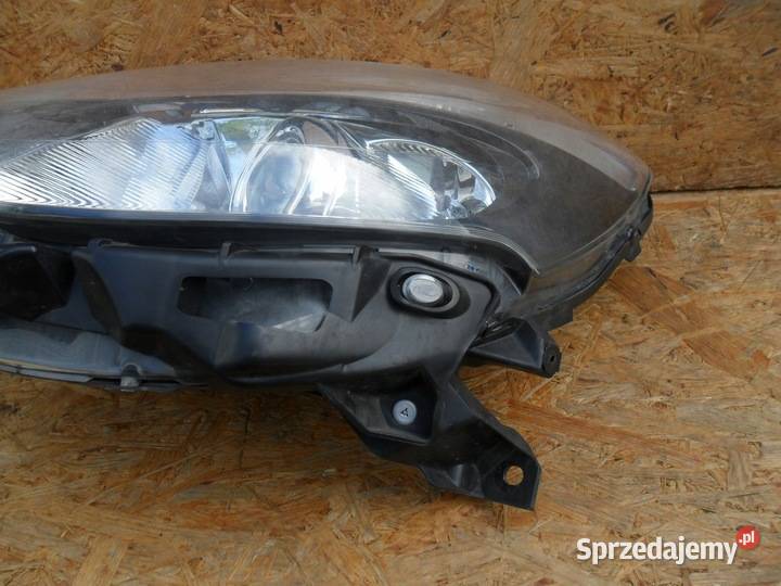 LAMPA LEWY PRZÓD RENAULT CLIO III 8200775869 Nowy Tomyśl