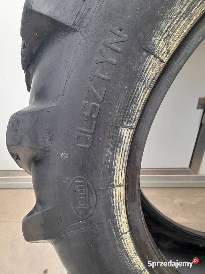 Sprzedam opony Stomil c 330 c 330m Sandomierz sprzedam