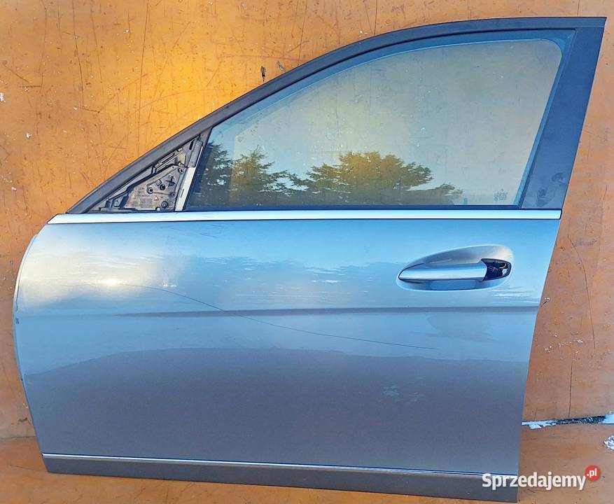 MERCEDES W204 LIFT DRZWI LEWE PRZÓD KOD lakieru Radom