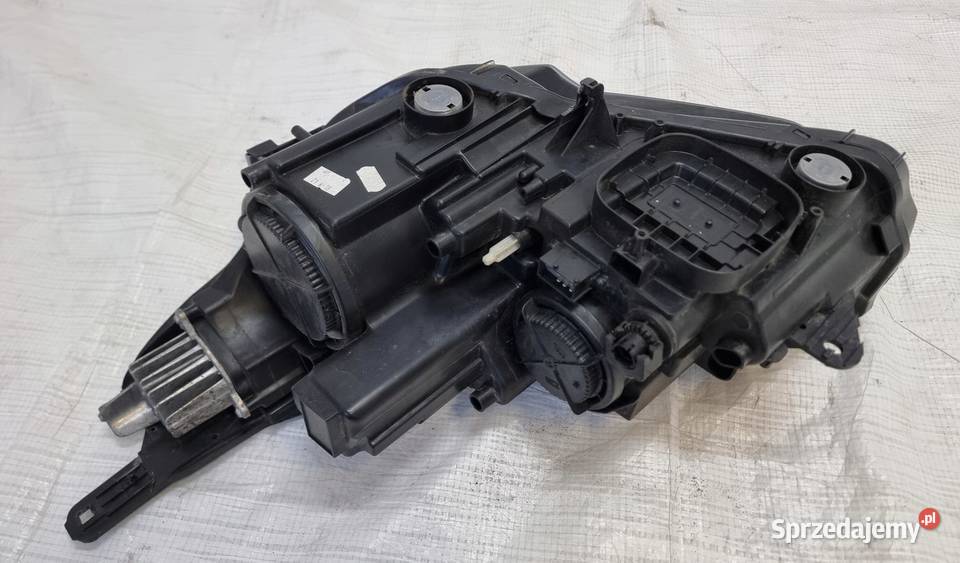 LAMPA REFLEKTOR PRAWY PRZÓD OPEL CROSSLAND X osobowe kujawsko-pomorskie