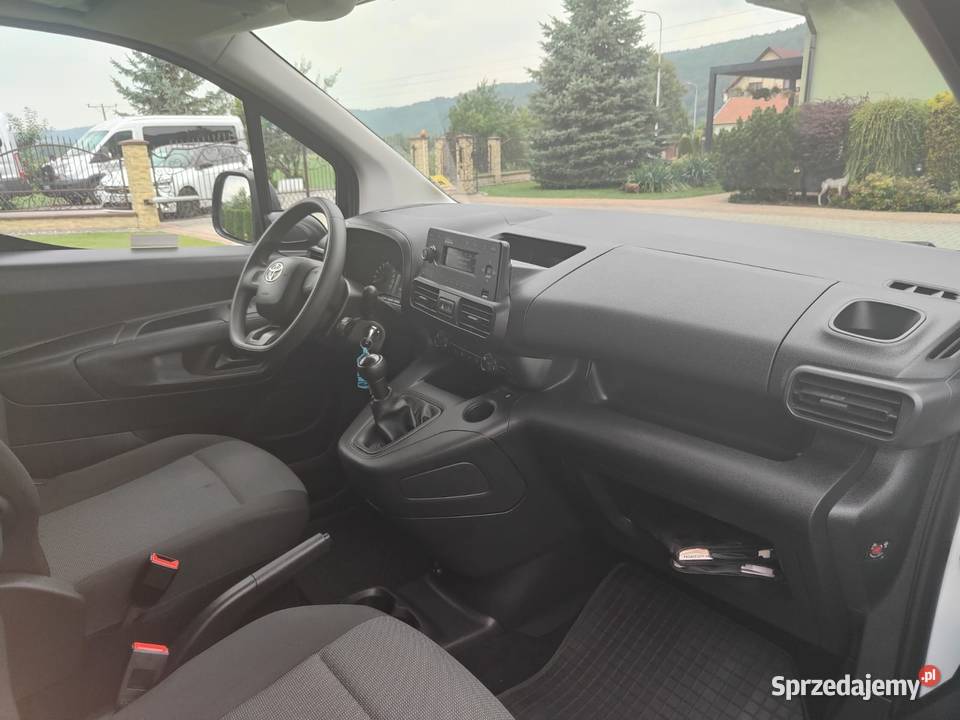 Toyota Proace City 2021r 15 102 Salon Polska manualna małopolskie Tarnów