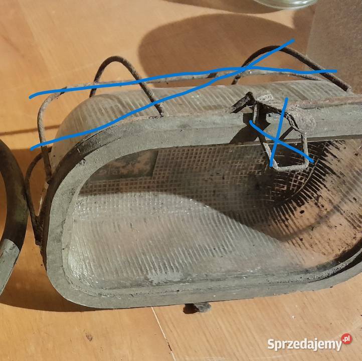 Stare lampy klosze stara lampa klosz zabytek PRL Dąbrowa Górnicza