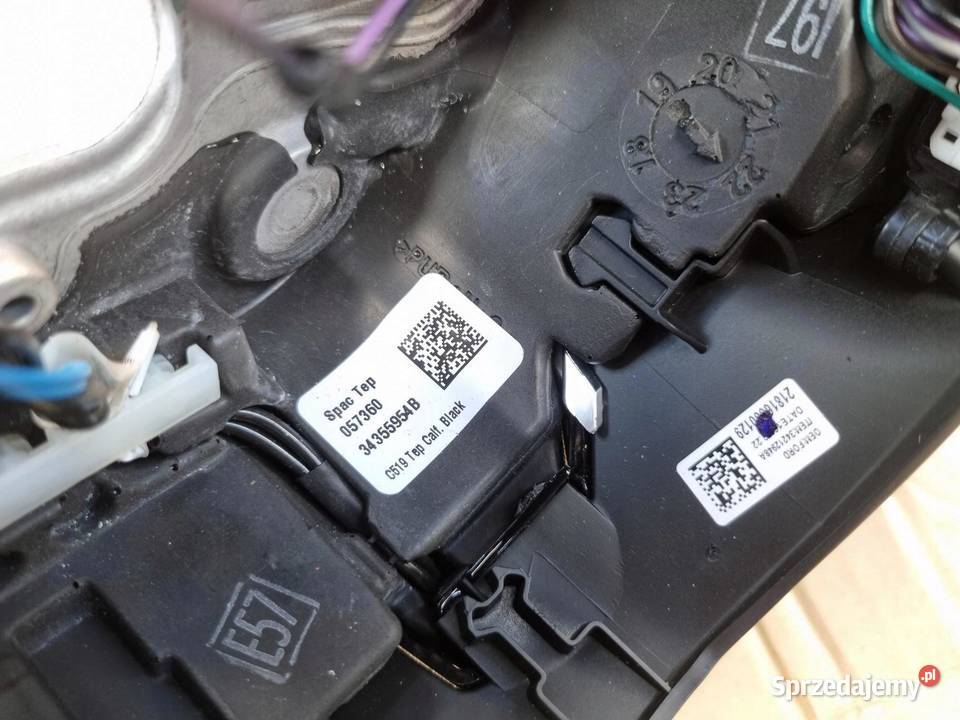 KIEROWNICA MULTIFUNKCJA FORD KUGA MK3
