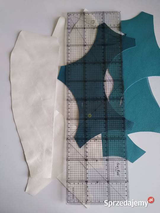 Skóra 235 g Licowa Włoska średnie i małe kawałki sprzedam