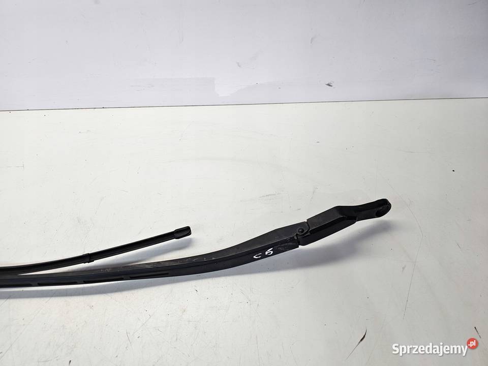 RAMIĘ WYCIERACZKI PRAWE AUDI A6 C5 4B1955408D Przystajń
