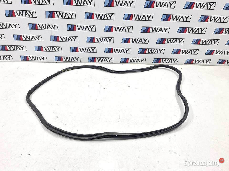 BMW F21 USZCZELKA TYLNEJ KLAPY BAGAŻNIKA Uszczelki