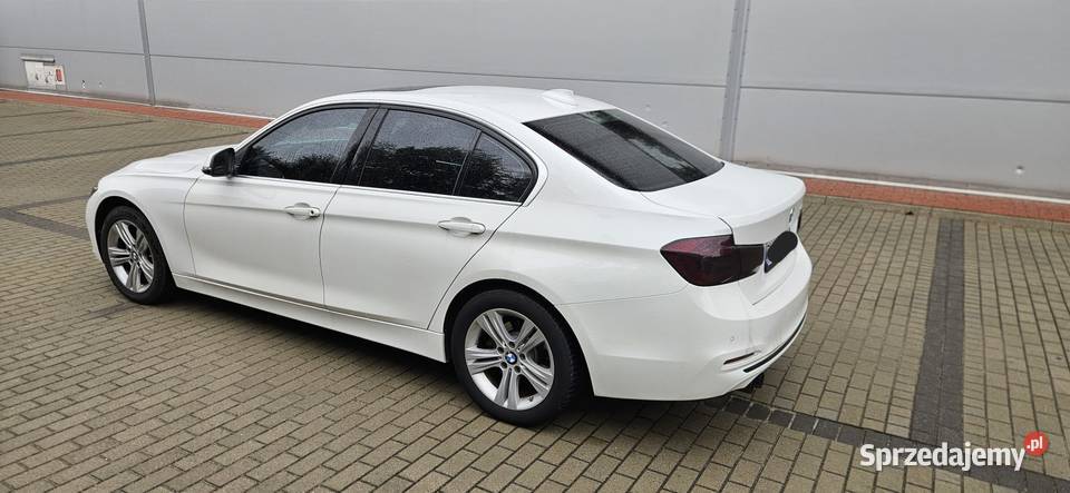 BMW f30 330i 2017 lift ZAMIANA Rok produkcji 2017 Dębica sprzedam