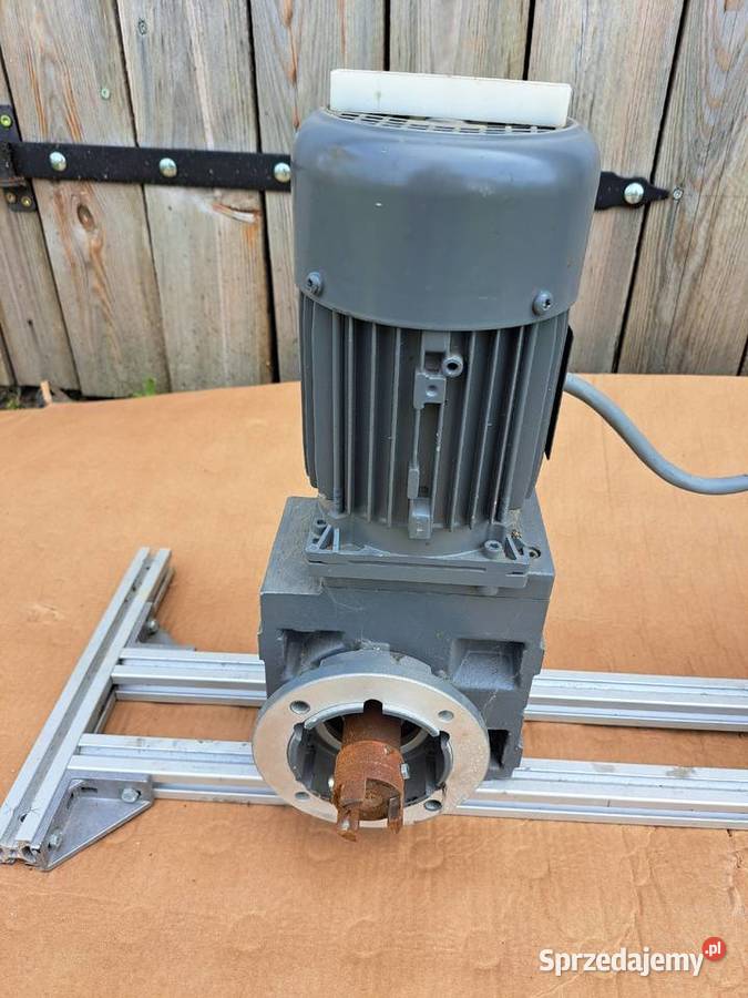 Motoreduktor Lenze GSS042M HAK 071C42 055C Czaplinek
