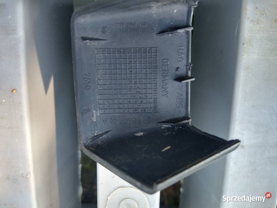 Zaślepka Relingu Środek 3B9 860 148 3B9 860 147A osobowe sprzedam