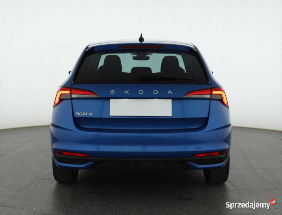 Skoda Scala 10 TSI światła LED