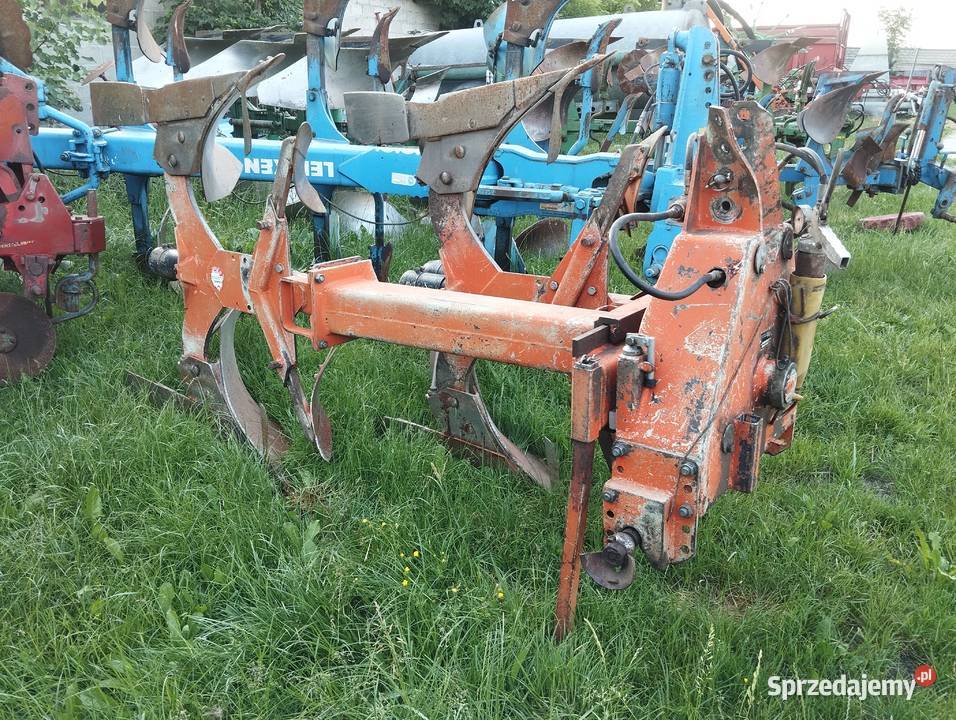 Pług 2 obrotowy Pługi Rawica Nowa