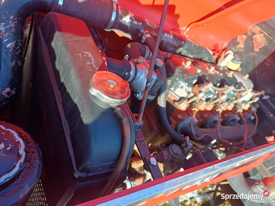 Zetor 7011 z ładowaczem Zetor