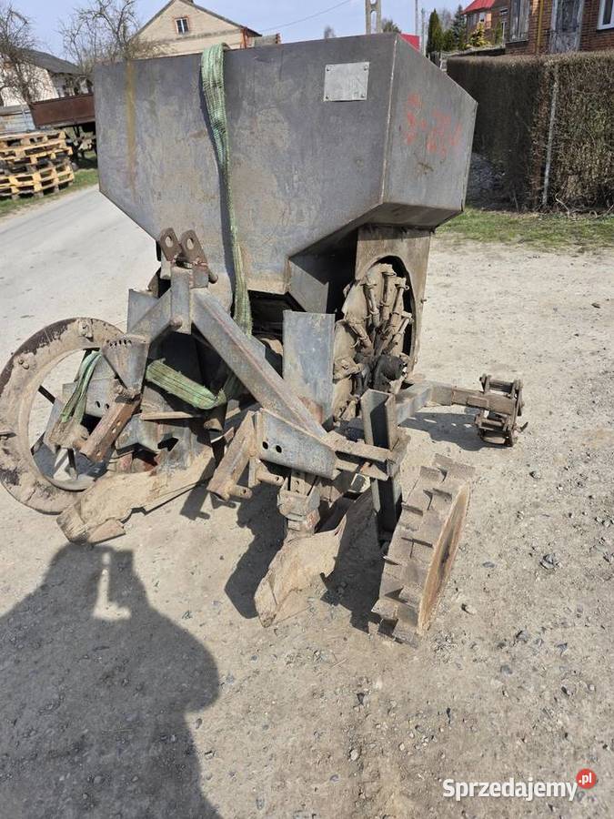 Sadzarka dwurzedowa do ziemniakow sprawna Samborzec