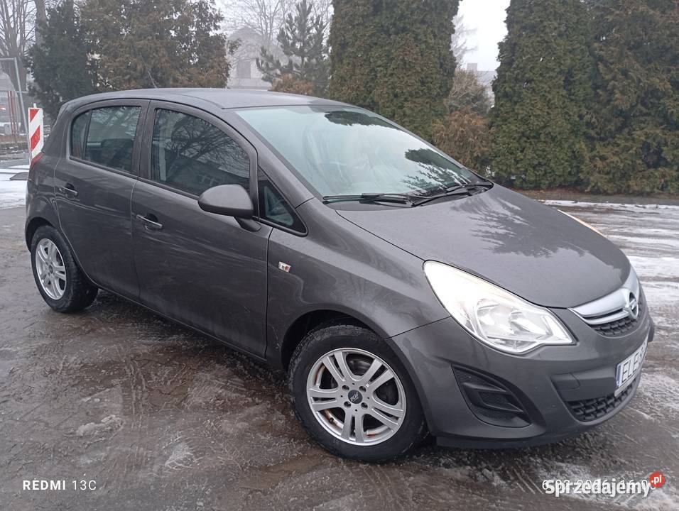 Opel Corsa 2011r 12 Benzyna 85 Stan Łódź
