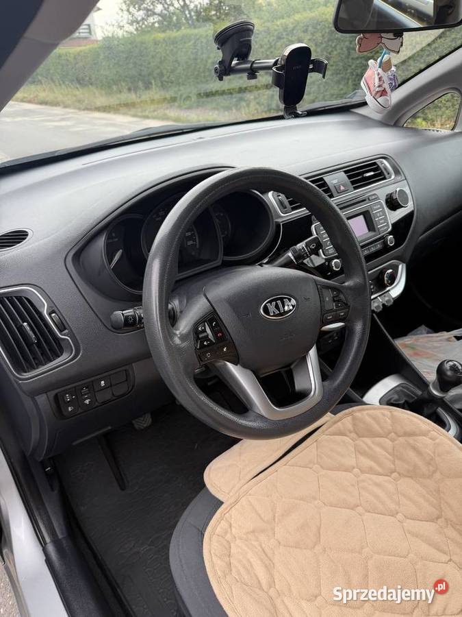 Kia Rio 2017 stan manualna Jaworzyna Śląska sprzedam