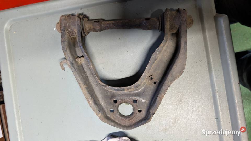 Nissan Terrano 2 wahacz lewy górny Wahacze Gorzów Wielkopolski