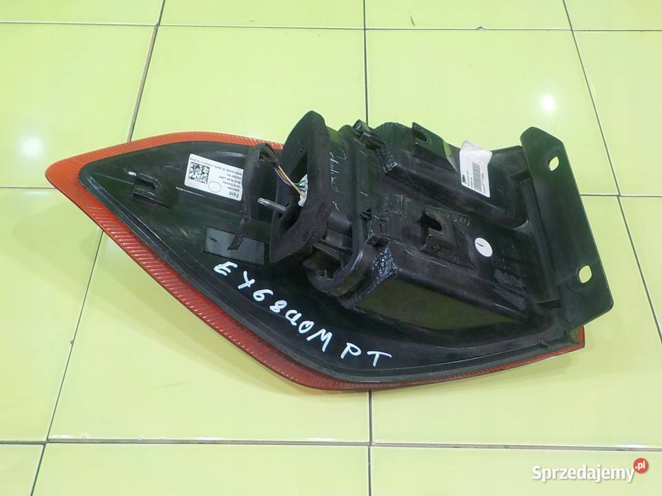 FORD ECOSPORT II 10 B 18r 5D lampa prawa tyl