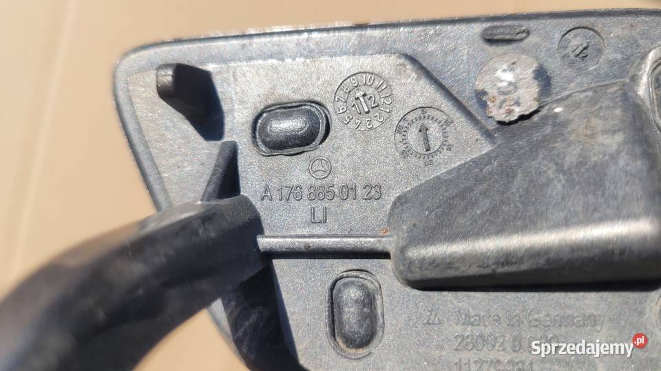 MERCEDES AKLASA W176 ZAŚLEPKA SPRYSKIWACZA LEWA Ruda Śląska