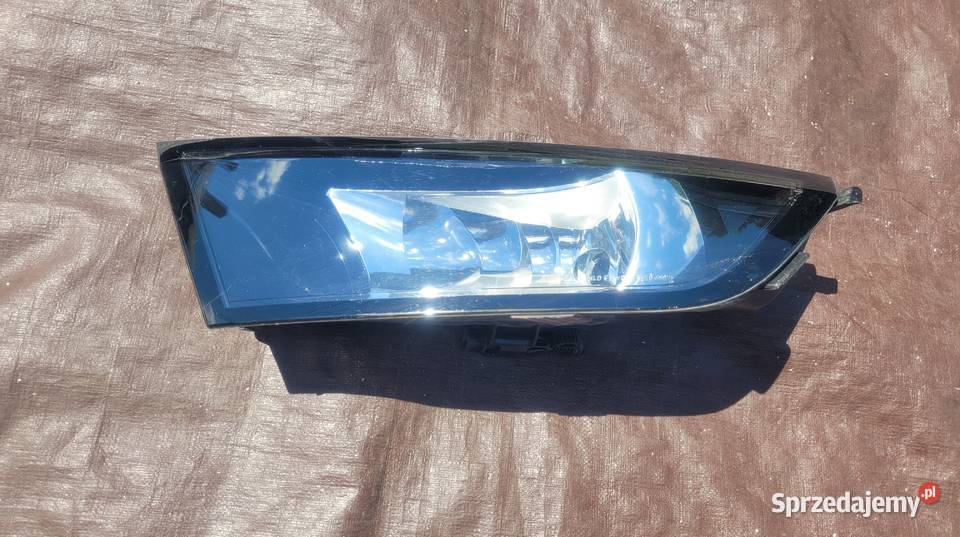 SKODA FABIA III 14 HALOGEN PRAWY 6V0941700A 923 osobowe śląskie