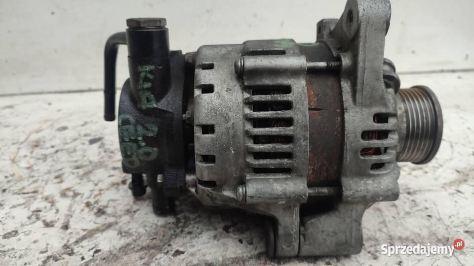KIA CEED I 0612 20 CRDI ALTERNATOR 3730027021 Włoszczowa
