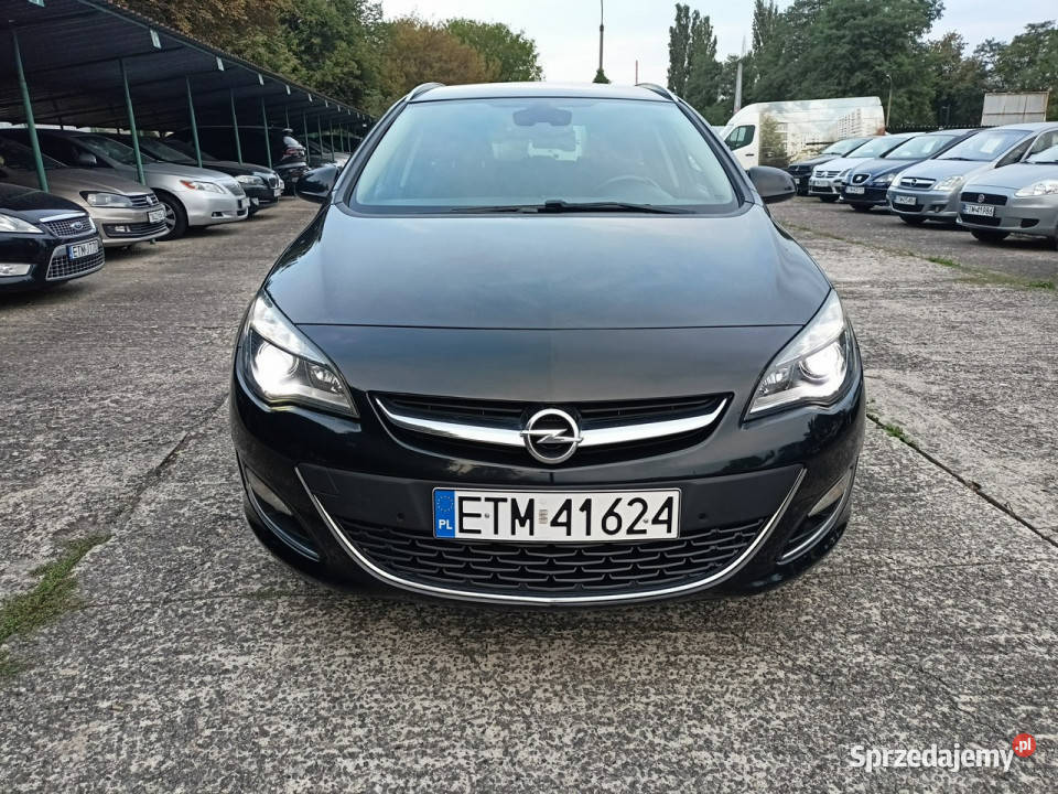Opel Astra z Niemiec opłatach przeglądzie podgrzewane fotele Tomaszów Mazowiecki