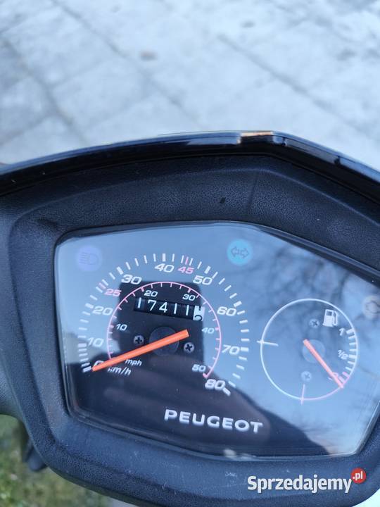 Peugeot KISBEE 50 4T SKUTER 2021R LIFT LED 100 nieuszkodzony Pilzno