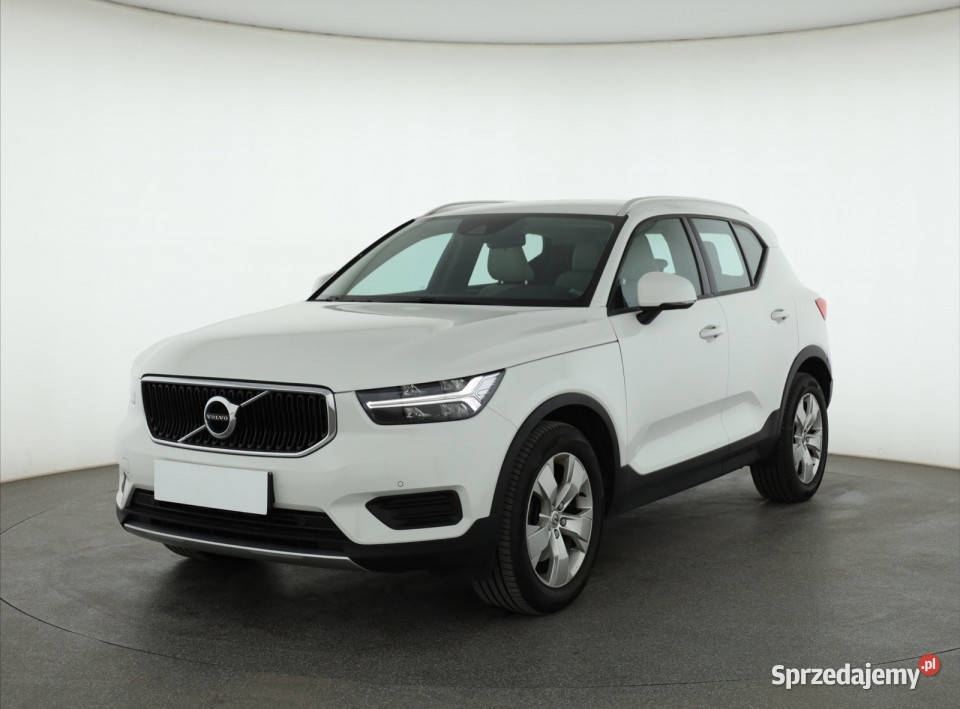 Volvo XC40 T5 AWD wielofunkcyjna kierownica sprzedam