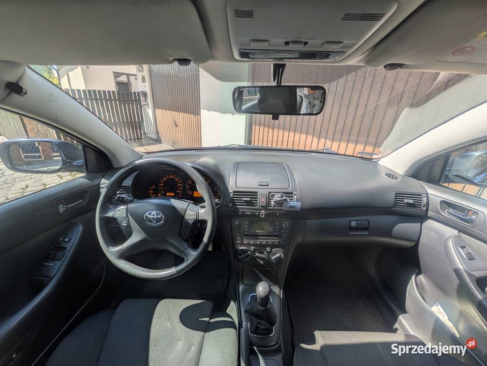 Toyota Avensis T25 benzyna Kraków sprzedam