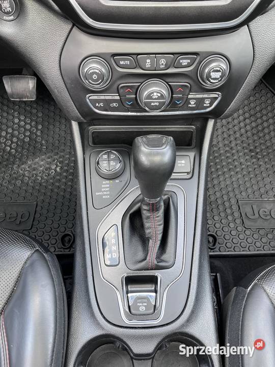 Jeep Cherokee V 32 32 V6 Trailhawk 2019 4x4 automatyczna Stara Bircza