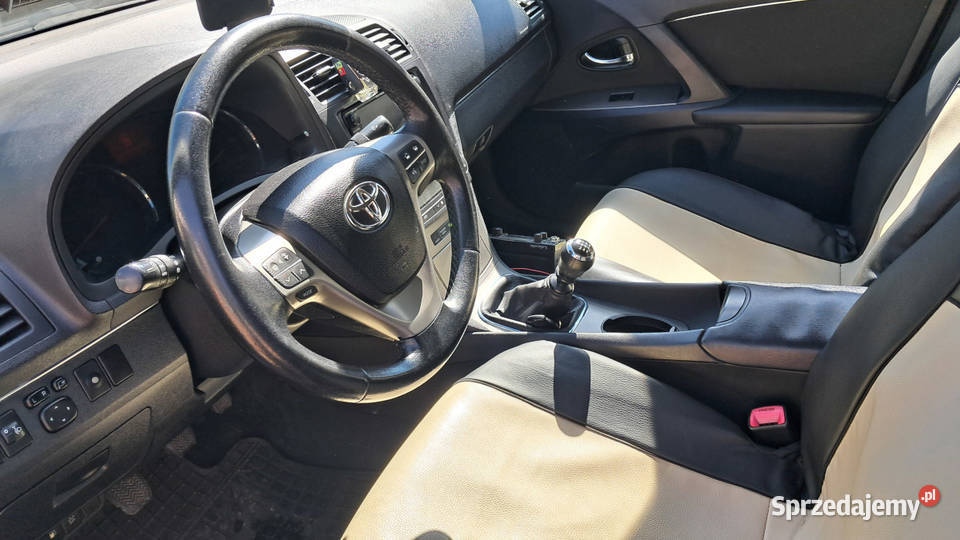 Toyota Avensis 22 D4D Salon Polska Rok produkcji 2009 Chełm
