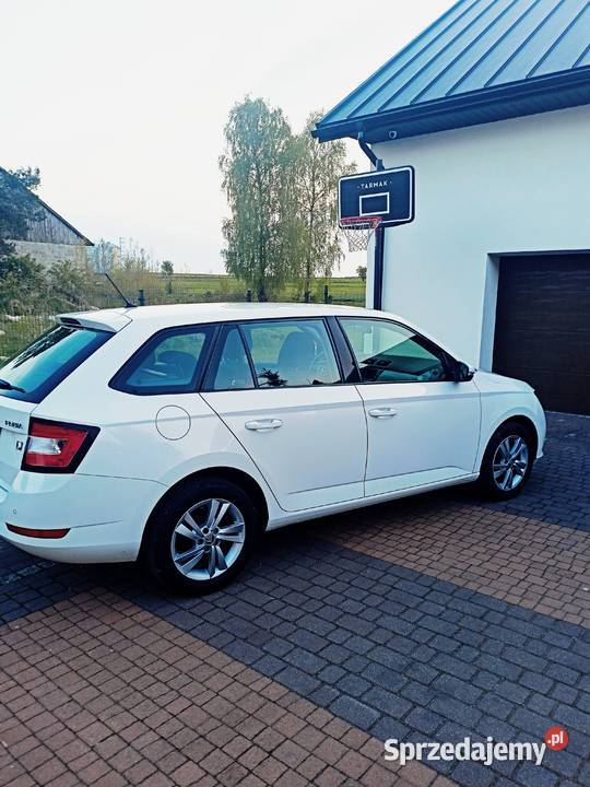 Skoda Fabia krajowy bezwypadkowy Rok produkcji 2019 Wolbrom