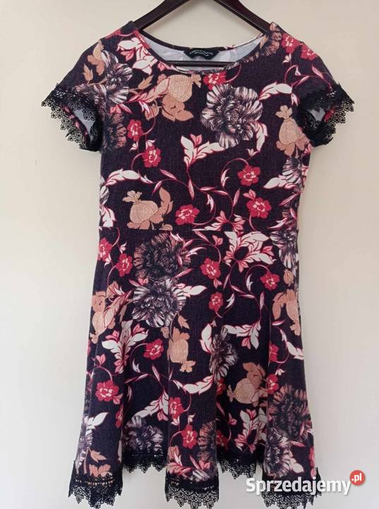 Sukienka w kwiaty Hajnówka