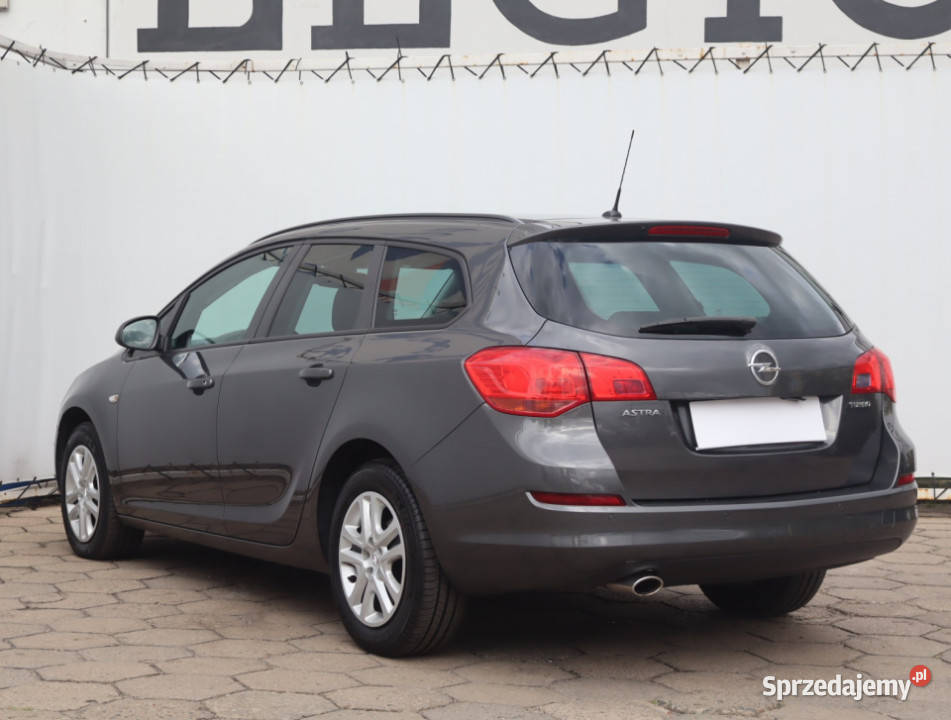 Opel Astra 14 T centralny zamek Łódź sprzedam