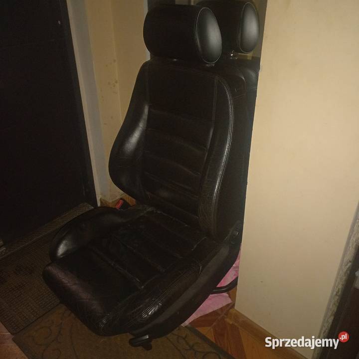 Komplet foteli skórzanych kubełkowychtył kanapy