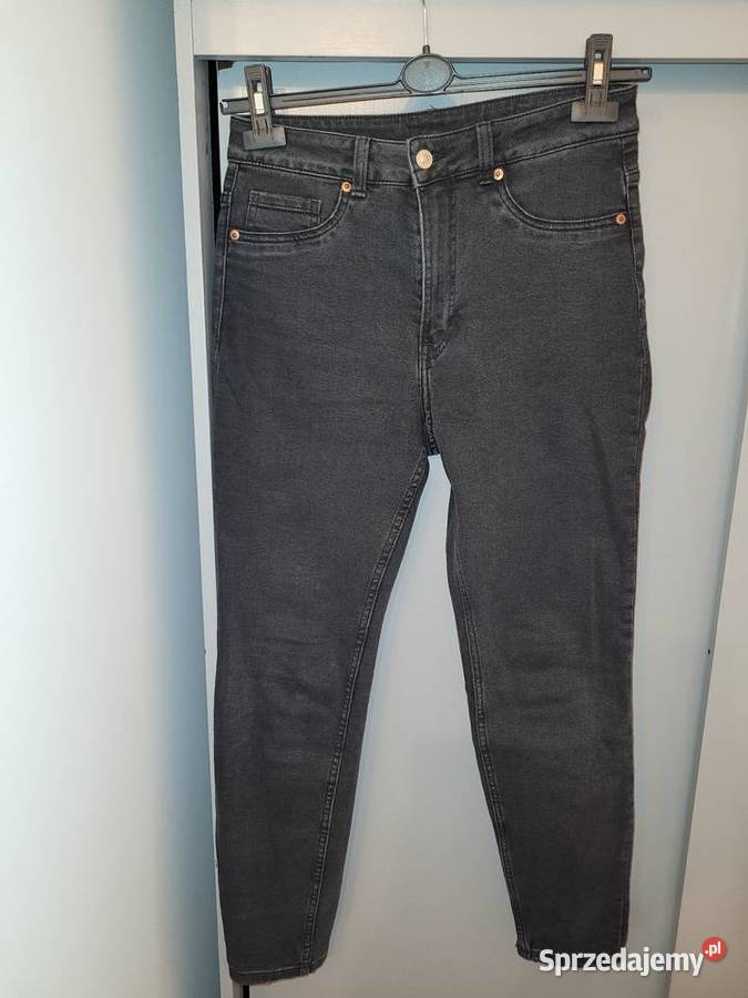 Ciemnoszare jeansy HM Warszawa