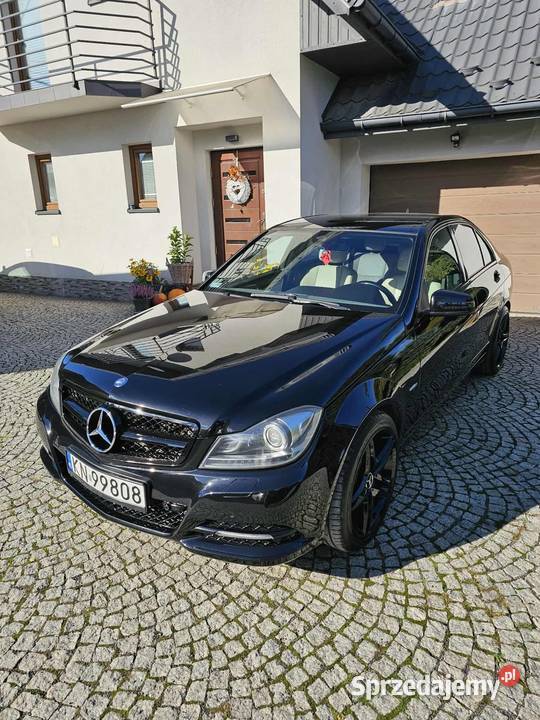 Mercedes Benz C klasa w204 lift RZADKI ŚRODEK kupiony w polskim salonie małopolskie