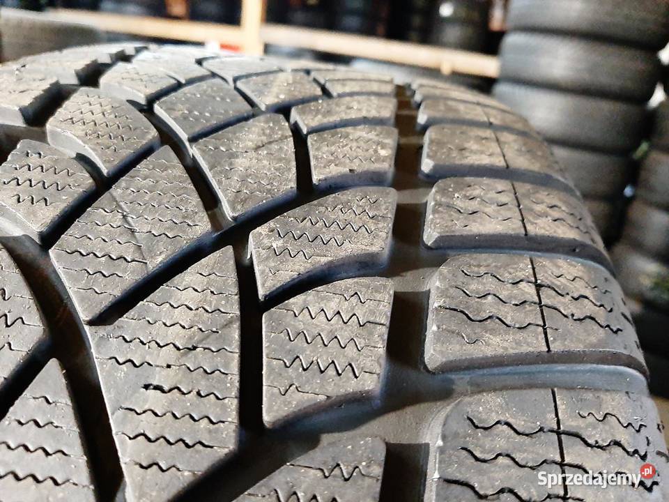 4x Opona UŻYWANA ZIMOWA 25545R17 DUNLOP 119 Zaścianki