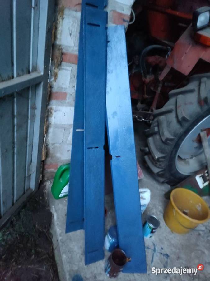 Wał wysypu kombajnu zbożowego Volvo 830 Do kombajnów łódzkie Brzeziny