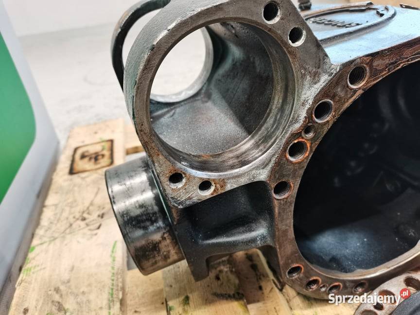 Obudowa ataku Holland LM 5080 Spicer Wilkowo sprzedam