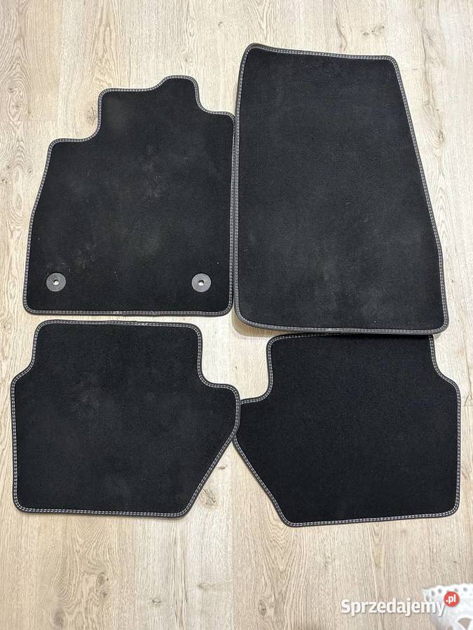 Dywaniki welurowe Ford Fiesta Warszawa sprzedam
