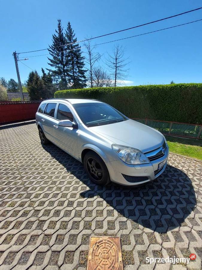 OPEL ASTRA KOMBI 2007 19 gniazdo USB Bogatynia