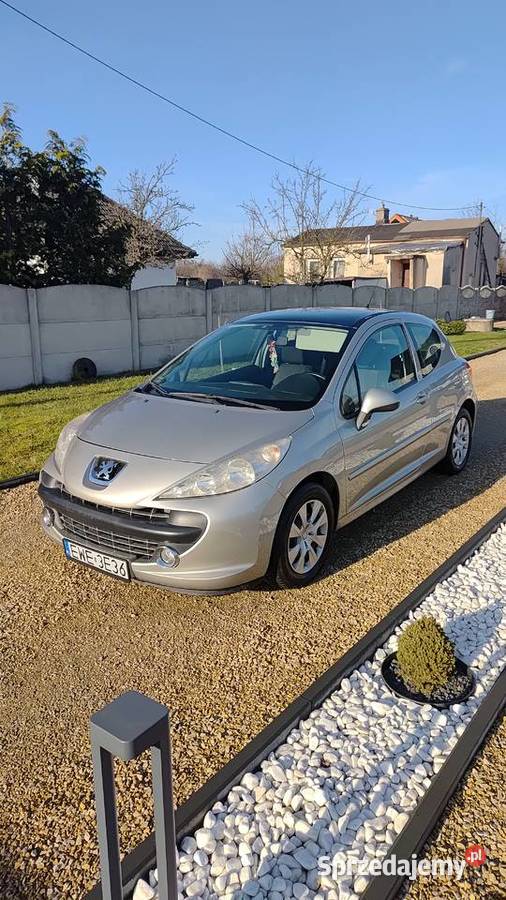 Peugeot 207 AUTOMAT klimatyzacja panorama dach 1600cm3 Samochody osobowe Blachownia