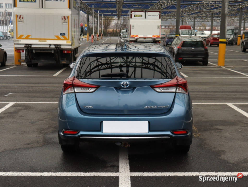 Toyota Auris Hybrid Rok produkcji 2015