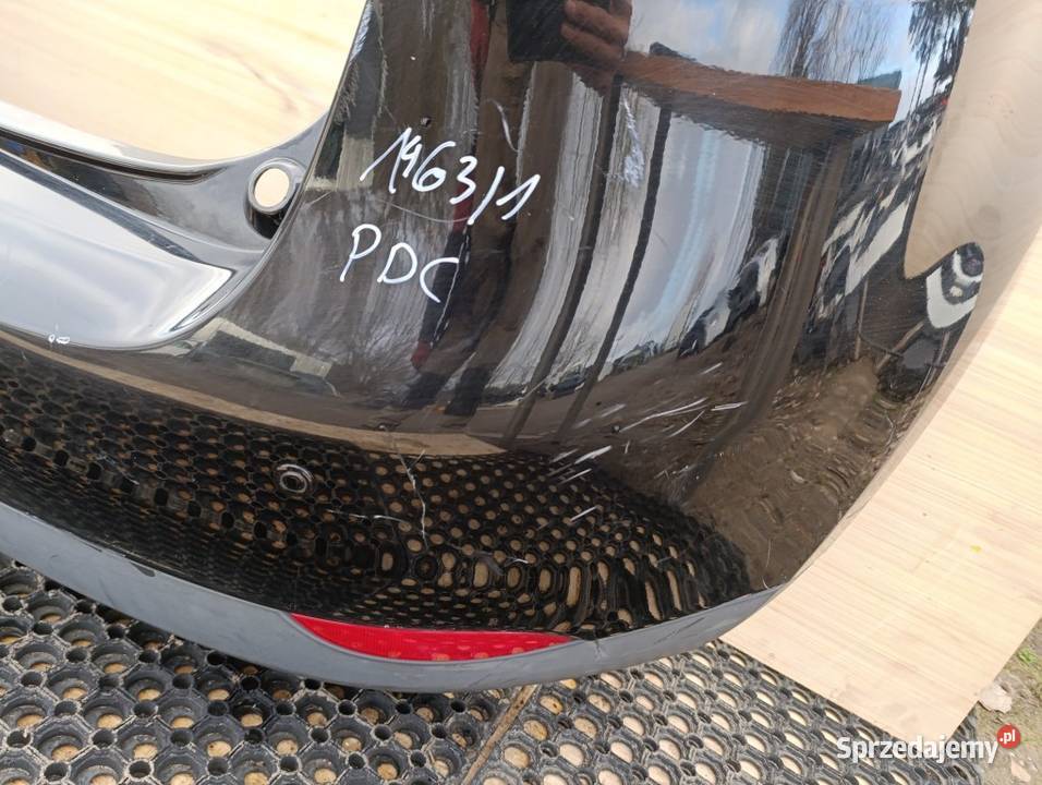 RENAULT MEGANE III HB ZDERZAK TYŁ NV676 PDC osobowe Zbierkowo sprzedam