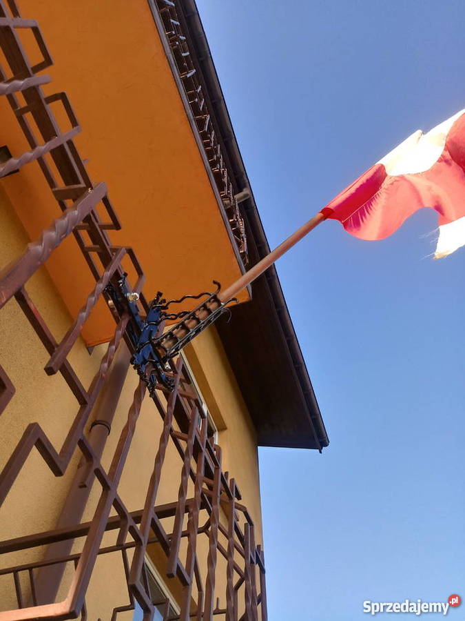 2 uchwyty na flagę mocowane na barierkę Łazy